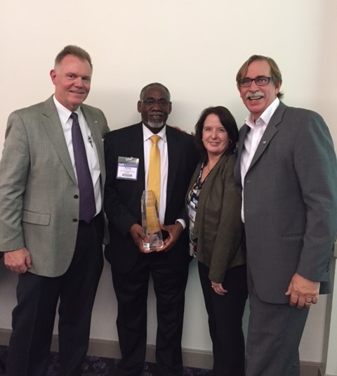 AwardforExcellence2016-6376.JPG